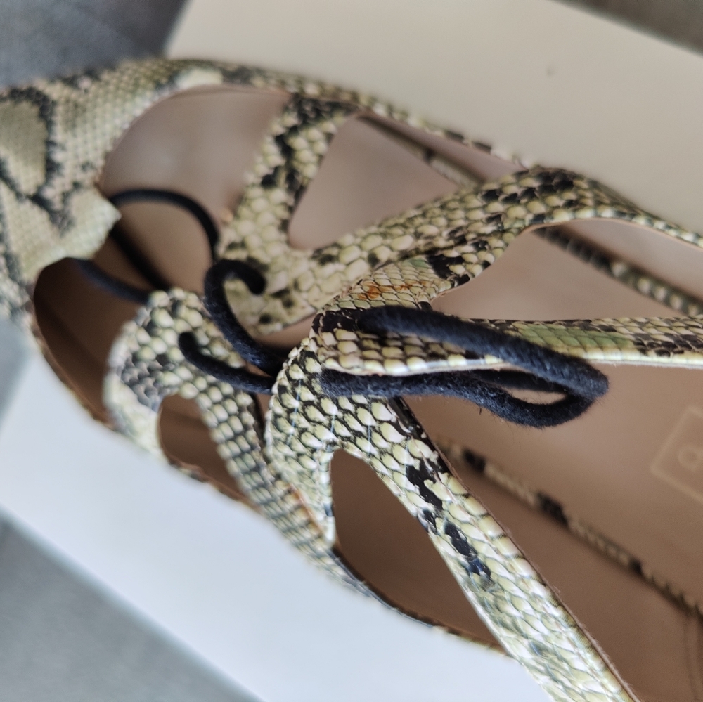 TOPSHOP Python Lace-up Flats - Picture 6 of 6